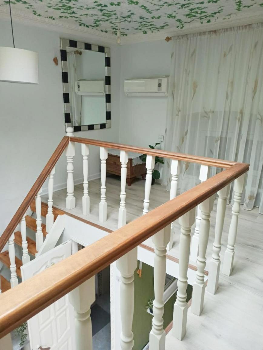 Comfortable Apartment Nizami Street Baku Exterior foto